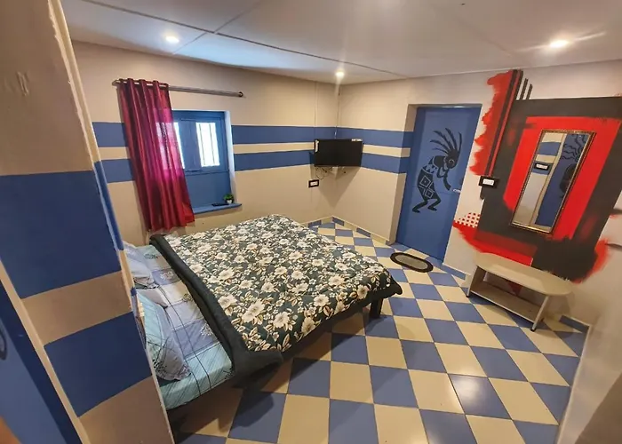 Rave Raja Co-Working Hostel