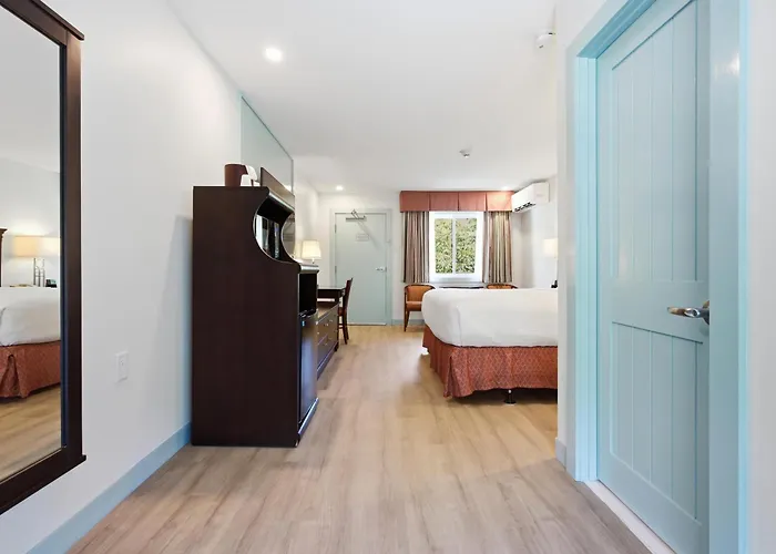 Wellfleet Cheap Hotels
