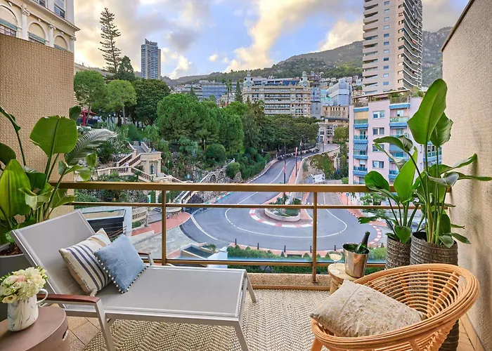 Monte Carlo Beach hotels