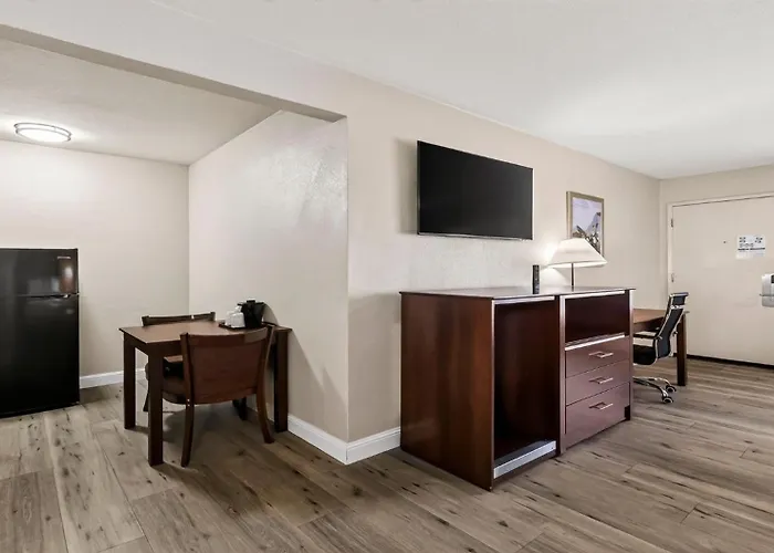 Best Western Roseville Inn