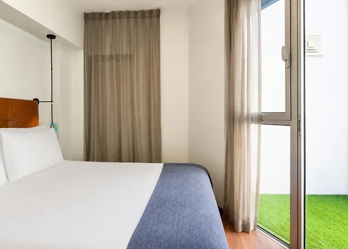 Sea Land Suites - By Echo Hotels