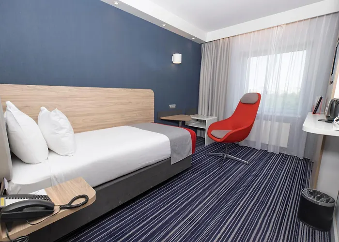 Holiday Inn Express Geneva Airport By Ihg