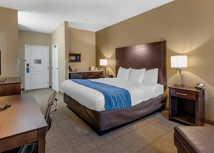 Comfort Inn & Suites Bryant - Benton