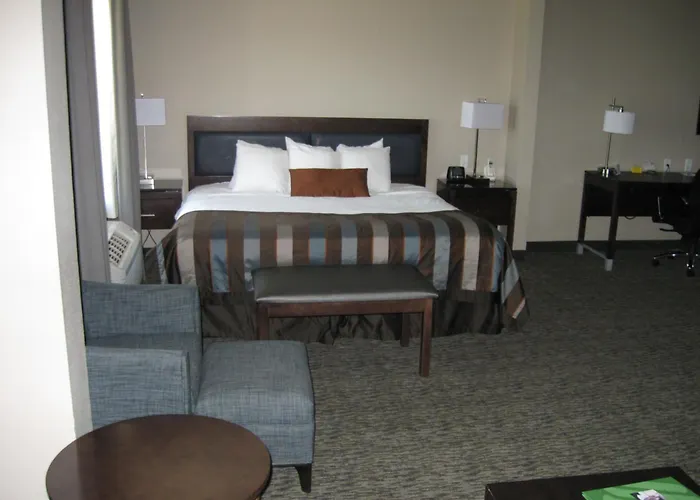 Wingate By Wyndham Fargo