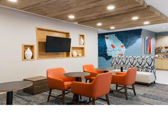 Holiday Inn Express Hotel & Suites Lagrange I-85 By Ihg
