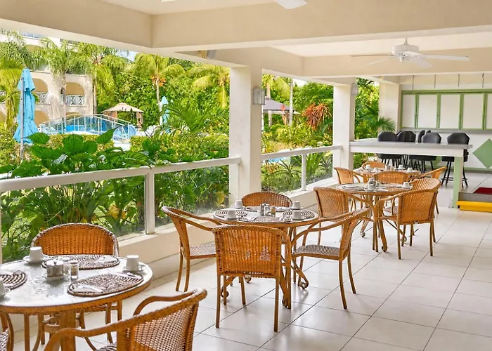Sunbay Hotel- Daily Breakfast & Beach Access Included