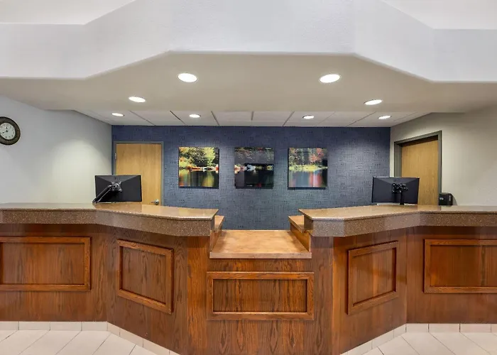 Days Inn By Wyndham Thunder Bay North