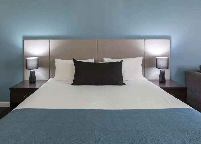 Mantra Melbourne Melton