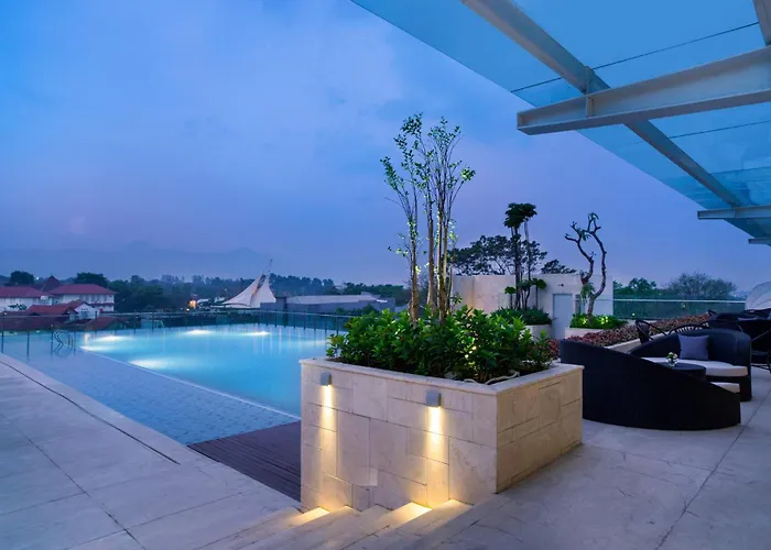Crowne Plaza Bandung, an IHG Hotel