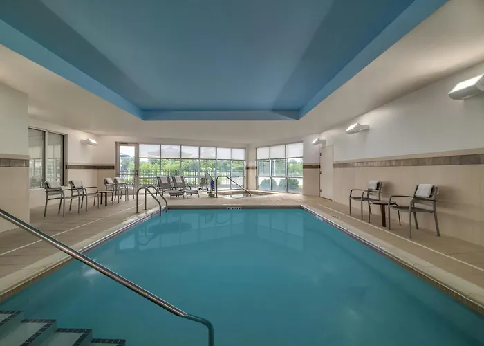 Courtyard By Marriott Omaha Bellevue At Beardmore Event Center