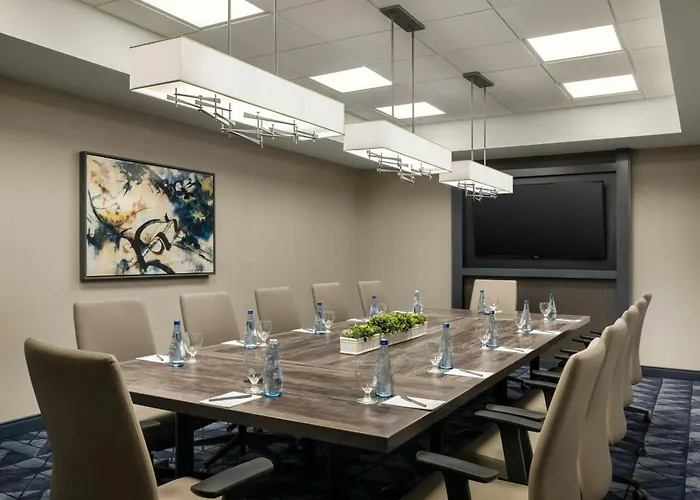 Courtyard By Marriott Omaha Bellevue At Beardmore Event Center