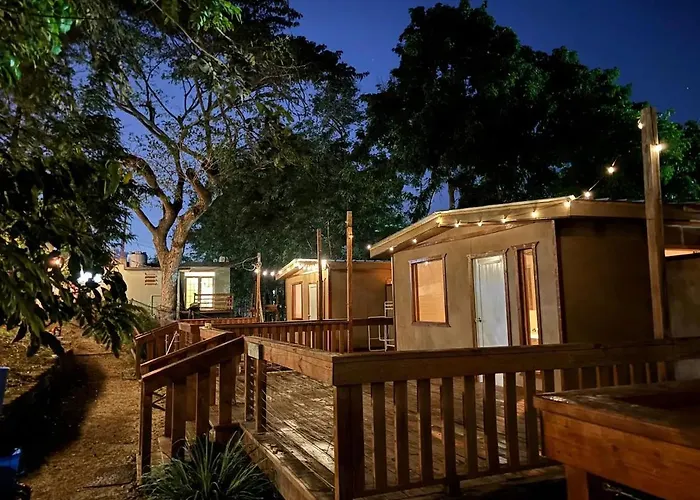 Foresta Village, Calvache