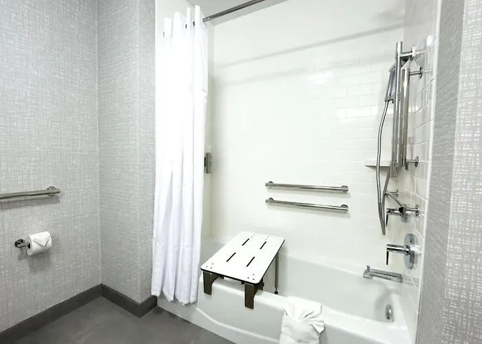 Hampton Inn & Suites Chicago/Saint Charles