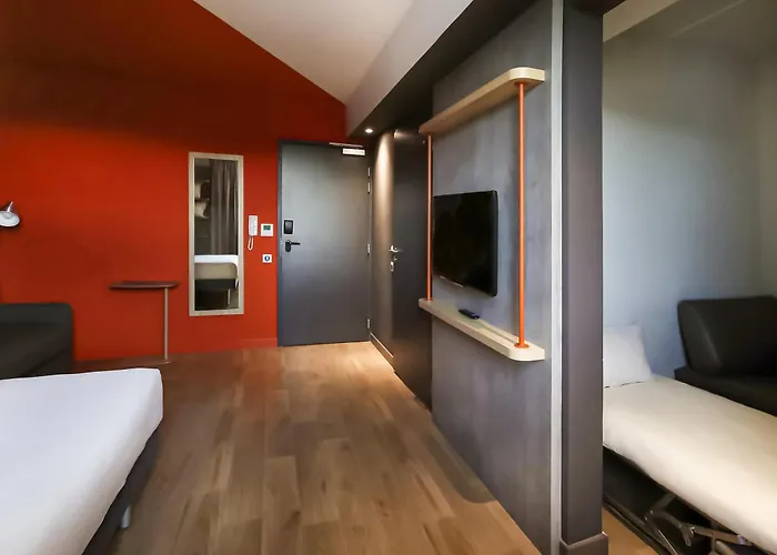 Saint-Genis-Pouilly Hotels