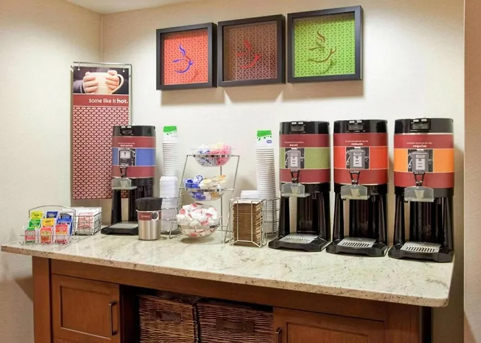 Pittsburgh Airport Inn And Suites