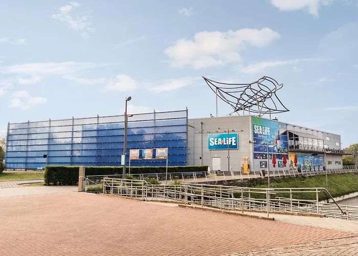 Super 8 by Wyndham Oberhausen am Centro