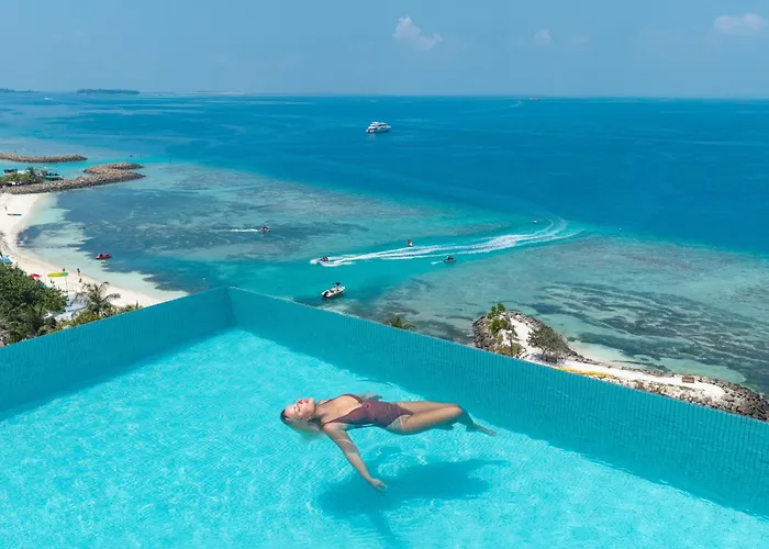Hotels in Maafushi