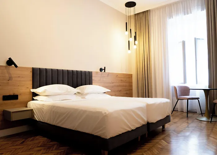 Bloom Downtown Suites