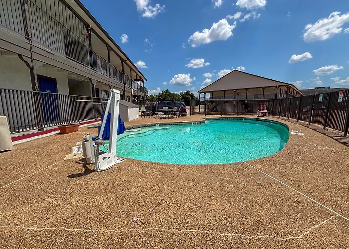 Spanish Trails Inn