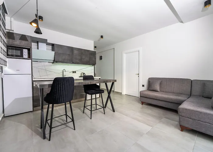 Euronova Hotel & Suites