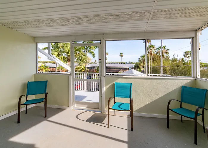 Captain'S Table Hotel By Everglades Adventures