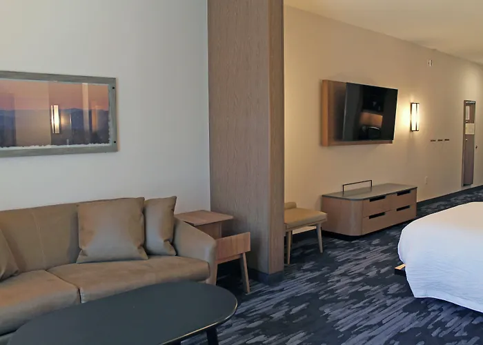 Fairfield By Marriott Inn & Suites St Louis South