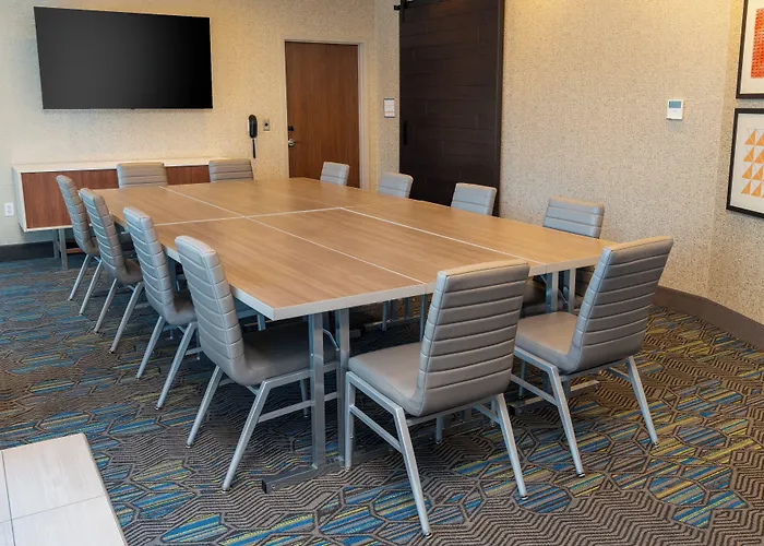 Holiday Inn Express & Suites - Las Vegas - E Tropicana By Ihg