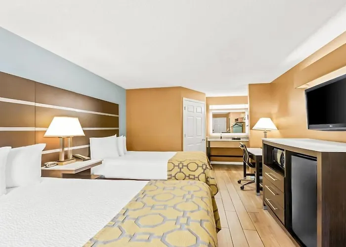 Baymont By Wyndham Forest City