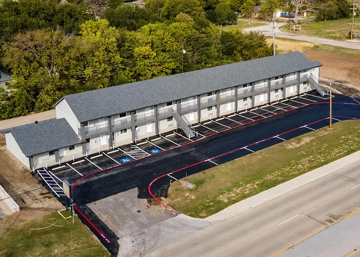 Gun Barrel City Hotels