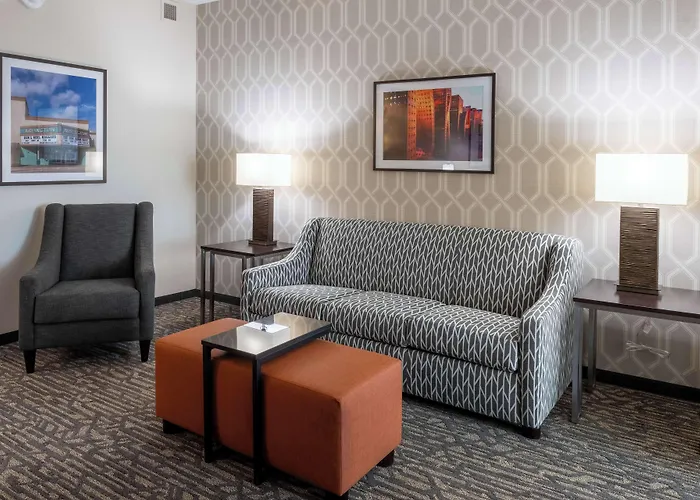Drury Plaza Hotel Dallas Arlington