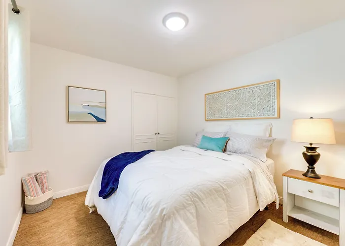 Quiet Carpinteria Cottage By Town & Beaches