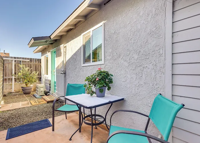 Quiet Carpinteria Cottage By Town & Beaches
