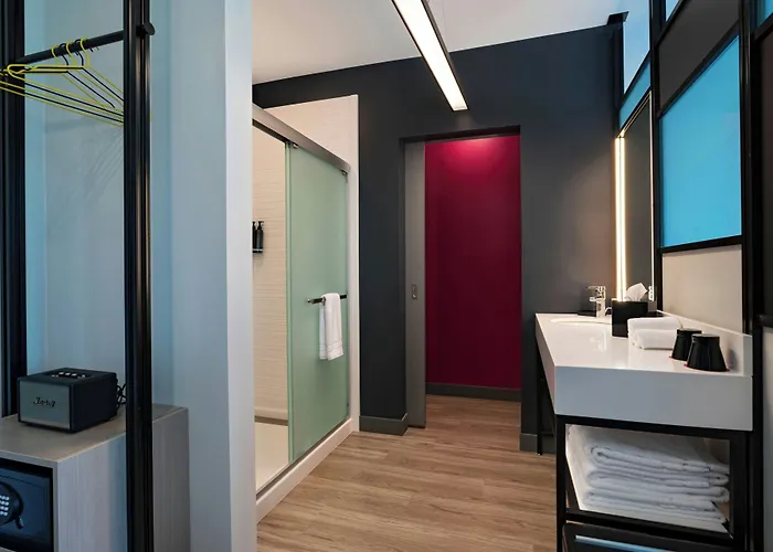 Aloft By Marriott Omaha West