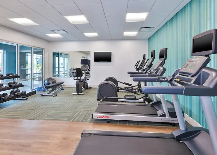 Holiday Inn Express & Suites - Grand Rapids Airport - South By Ihg