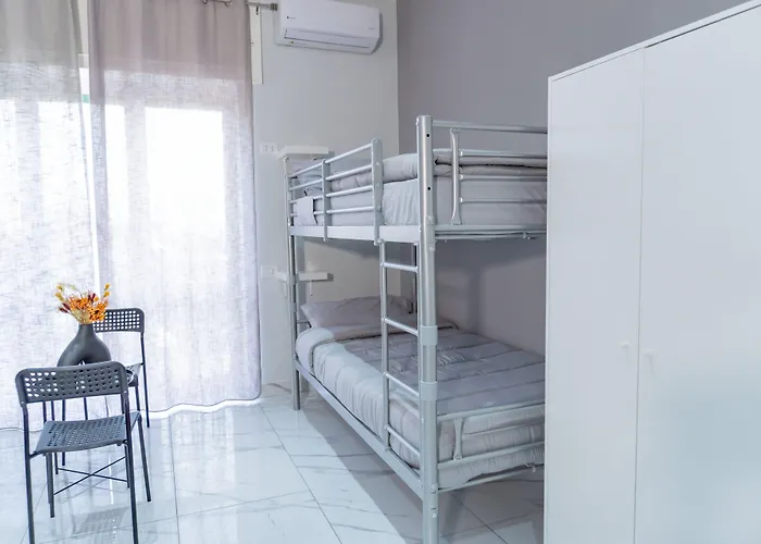 Hostel Partenope
