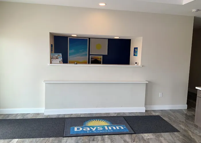 Days Inn By Wyndham Troy Il