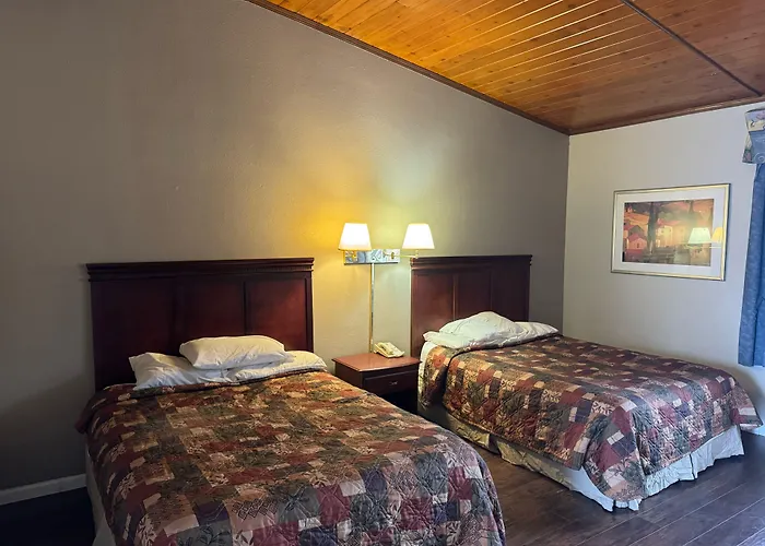 Town & Country Motel