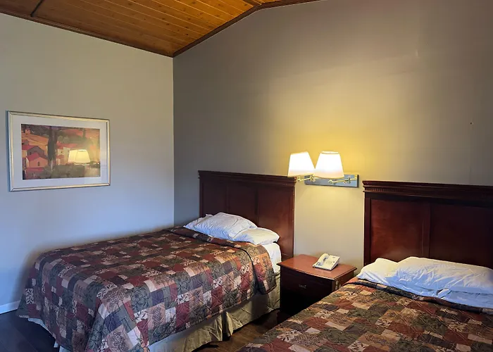 Town & Country Motel