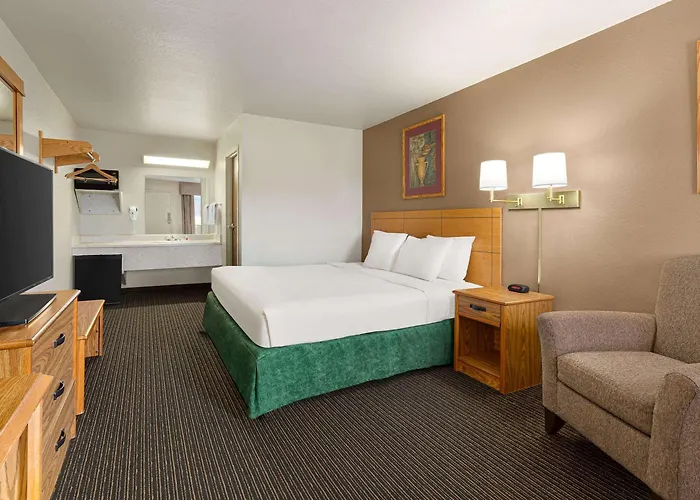 Travelodge By Wyndham Wellington