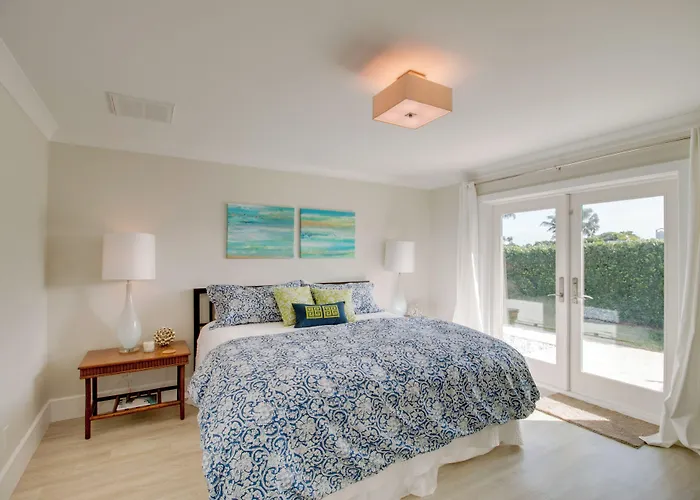 Lavish Vero Beach Escape With Pool, Patio + Dock!