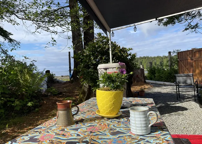So Damn Lucky Glamping