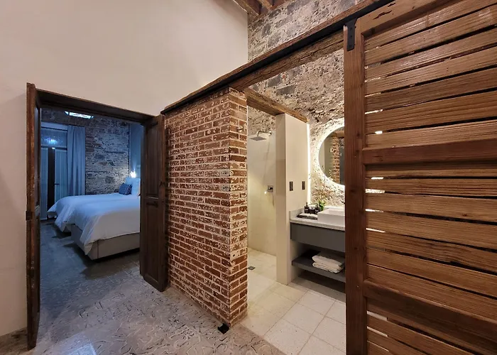 Milo Collection Hotel