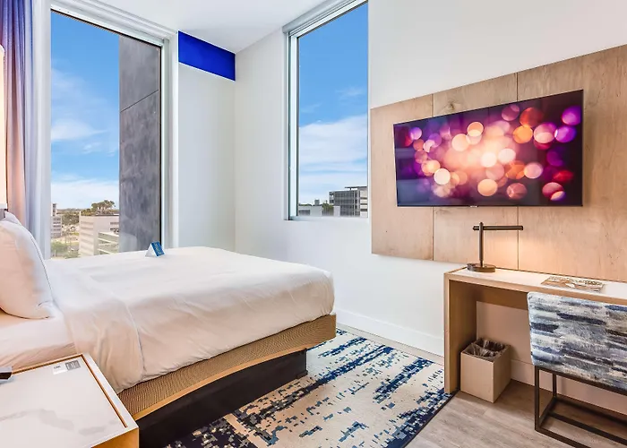 Serena Hotel Aventura Miami, Tapestry Collection By Hilton
