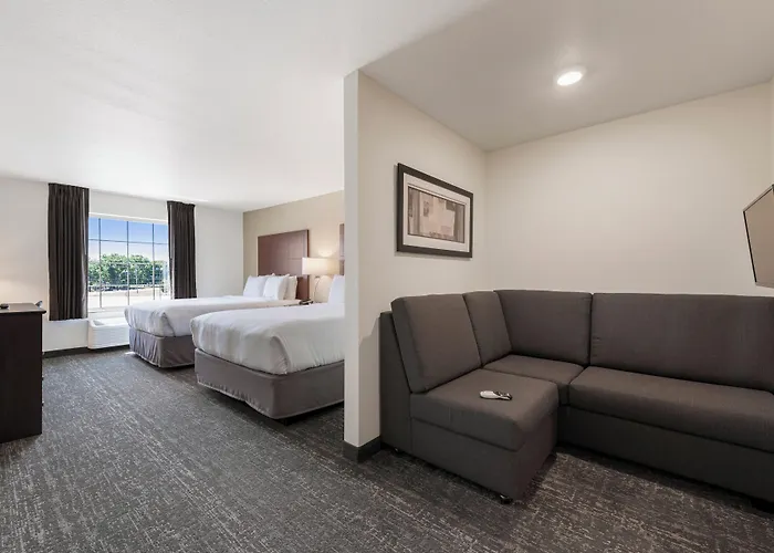 Cobblestone Hotel & Suites - Urbana