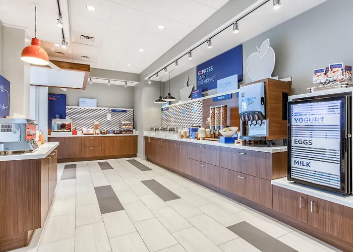 Holiday Inn Express & Suites - Ottawa By Ihg
