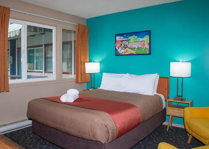 Bowmont Motel
