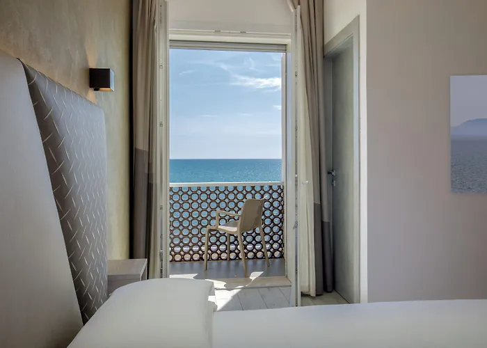 Hotel Tirreno