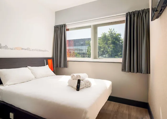 Easyhotel Milton Keynes