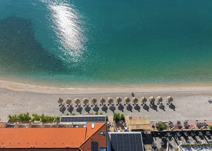 Hotel Dobrovit