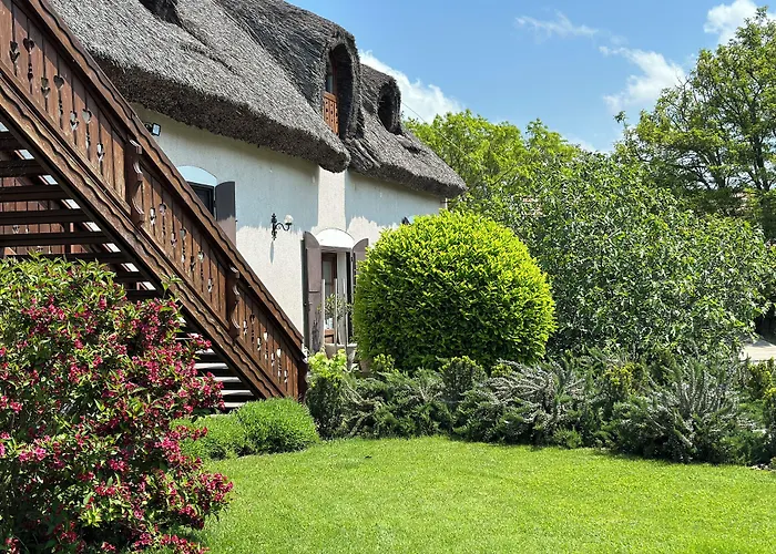Hotels in Herend
